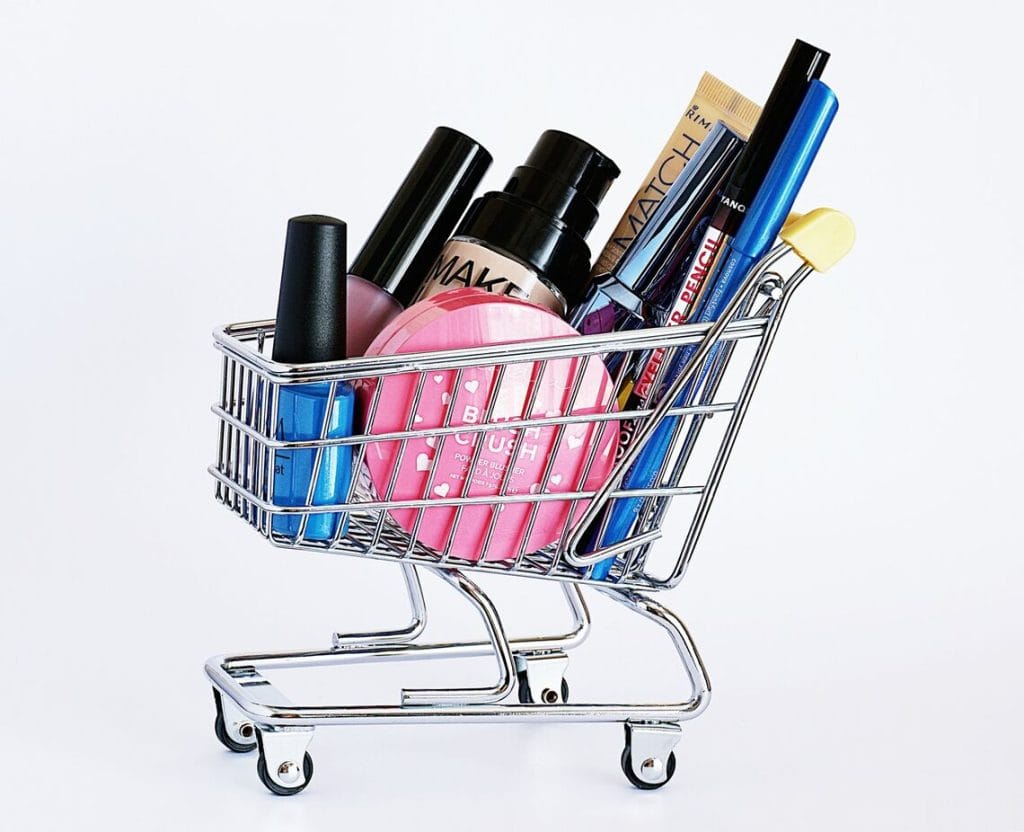 ckmm8ji0501kcs9ewz1wldeq0-top-10-things-to-know-about-shipping-cosmetics-to-europe.full